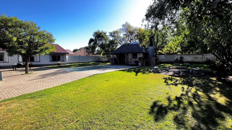 4 Bedroom Property for Sale in Helicon Heights Free State